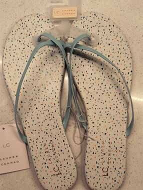 LC Lauren Conrad Aqua Strap Flip Flop Sandals